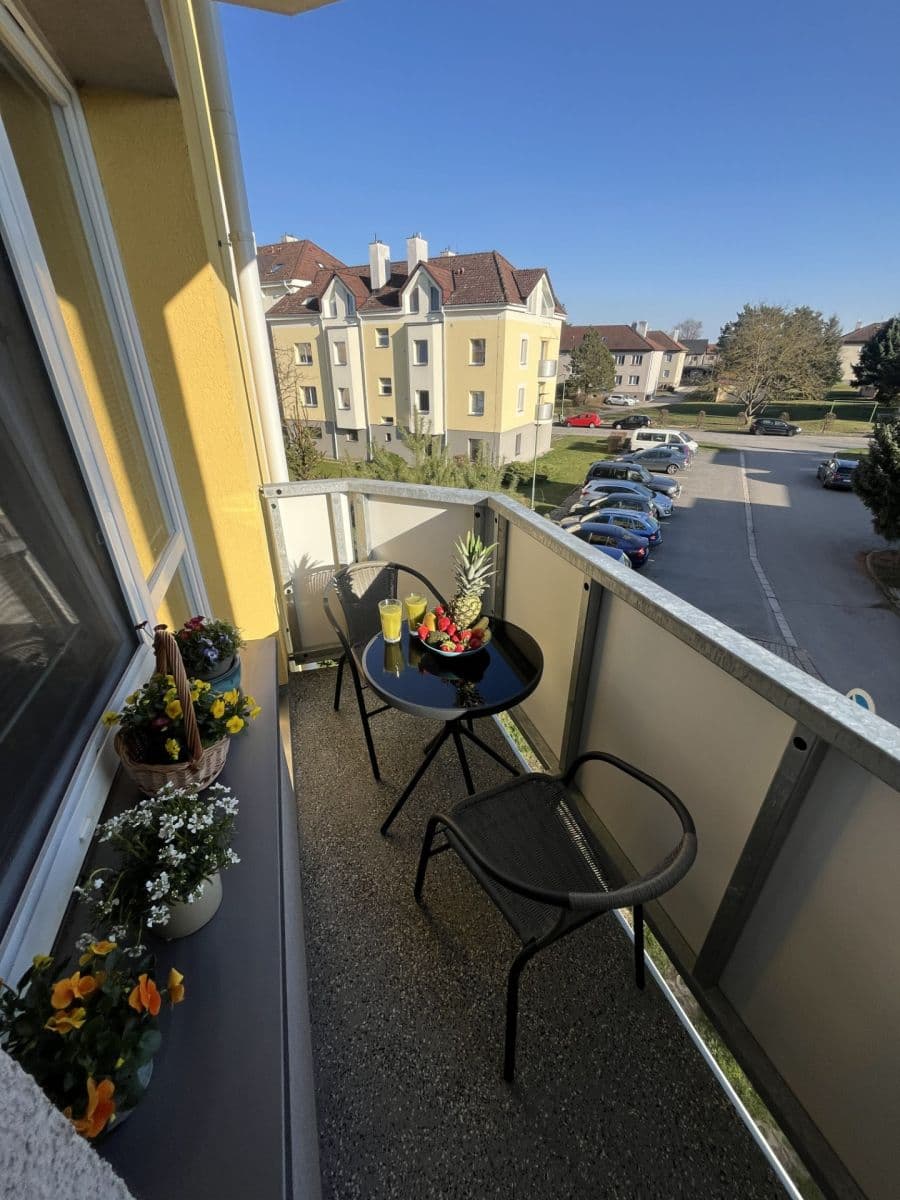 Prodej bytu 2+1 55 m², Nejedlého, Sezemice, Pardubický kraj Prodej bytu 2+1 55 m², Nejedlého, Sezemice, Pardubický kraj
