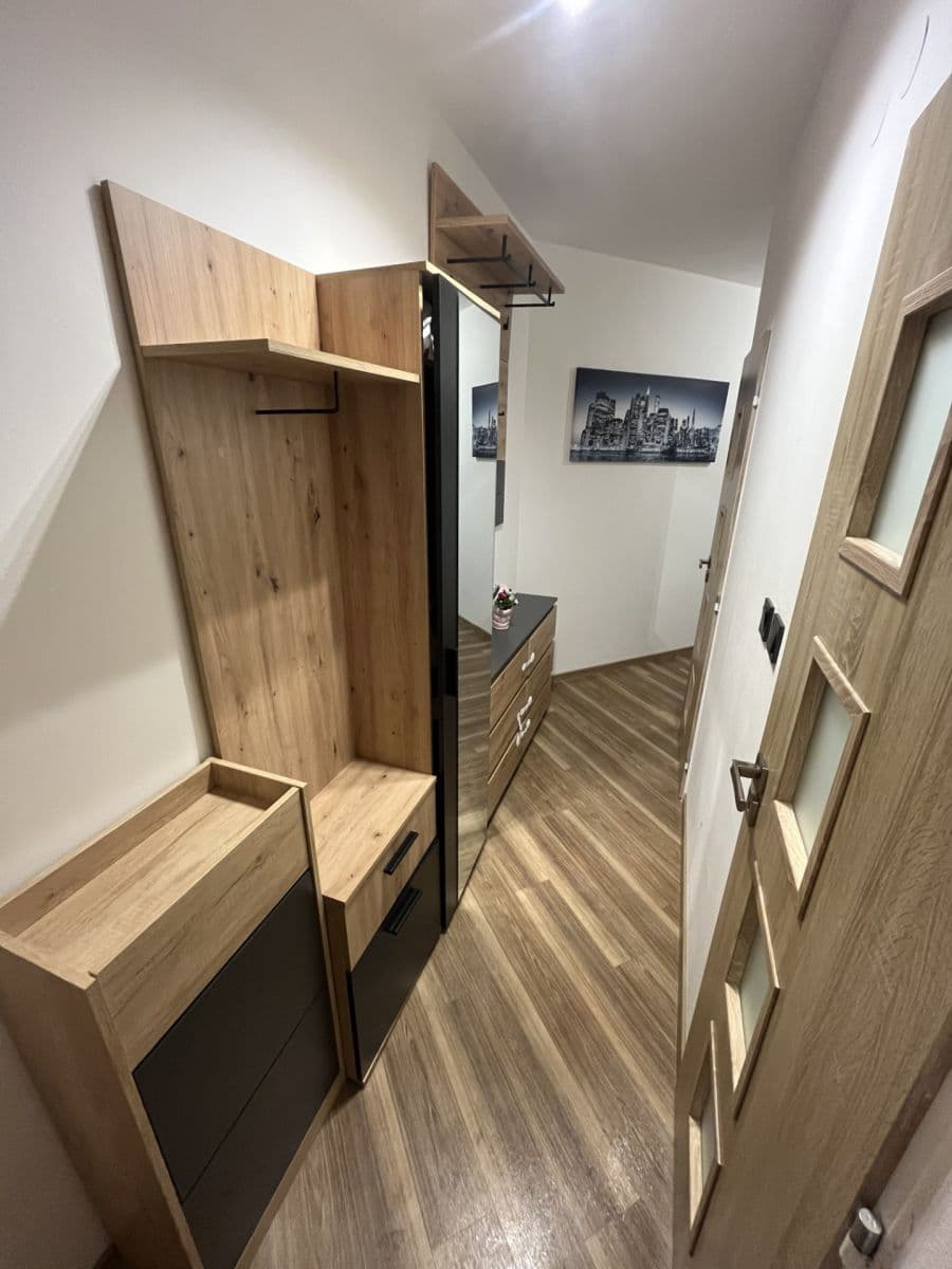 Prodej bytu 2+1 55 m², Nejedlého, Sezemice, Pardubický kraj Prodej bytu 2+1 55 m², Nejedlého, Sezemice, Pardubický kraj