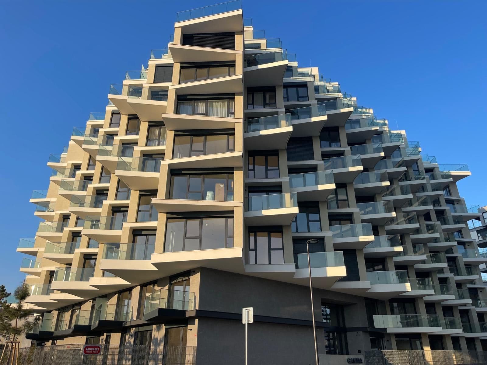 Pronájem bytu 2+kk 66 m², Ramonova, Praha, Praha Pronájem bytu 2+kk 66 m², Ramonova, Praha, Praha