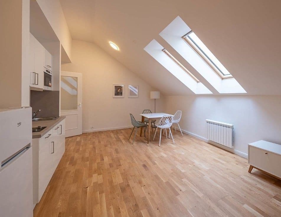 Pronájem bytu 2+kk 70 m², Varšavská, Praha, Praha Pronájem bytu 2+kk 70 m², Varšavská, Praha, Praha