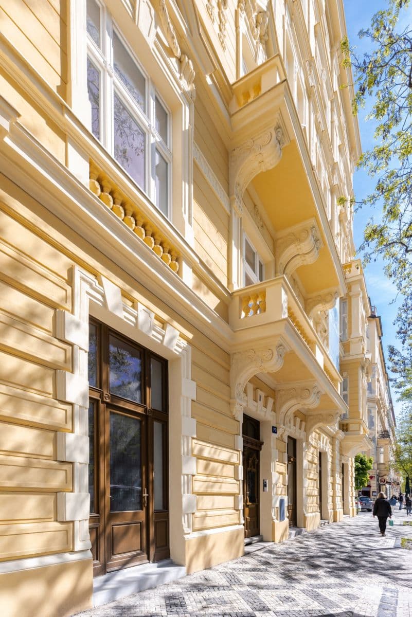 Pronájem bytu 2+1 82 m², Korunní, Praha, Praha Pronájem bytu 2+1 82 m², Korunní, Praha, Praha