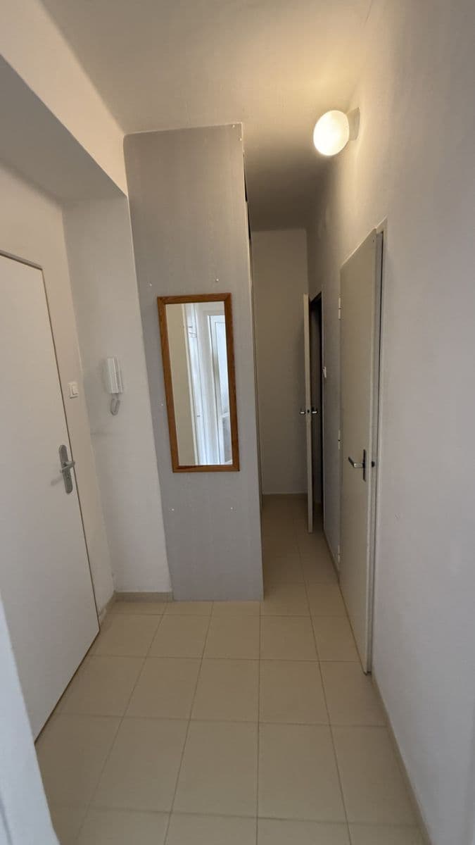 Pronájem bytu 1+1 36 m², Na Vrcholu, Praha, Praha Pronájem bytu 1+1 36 m², Na Vrcholu, Praha, Praha