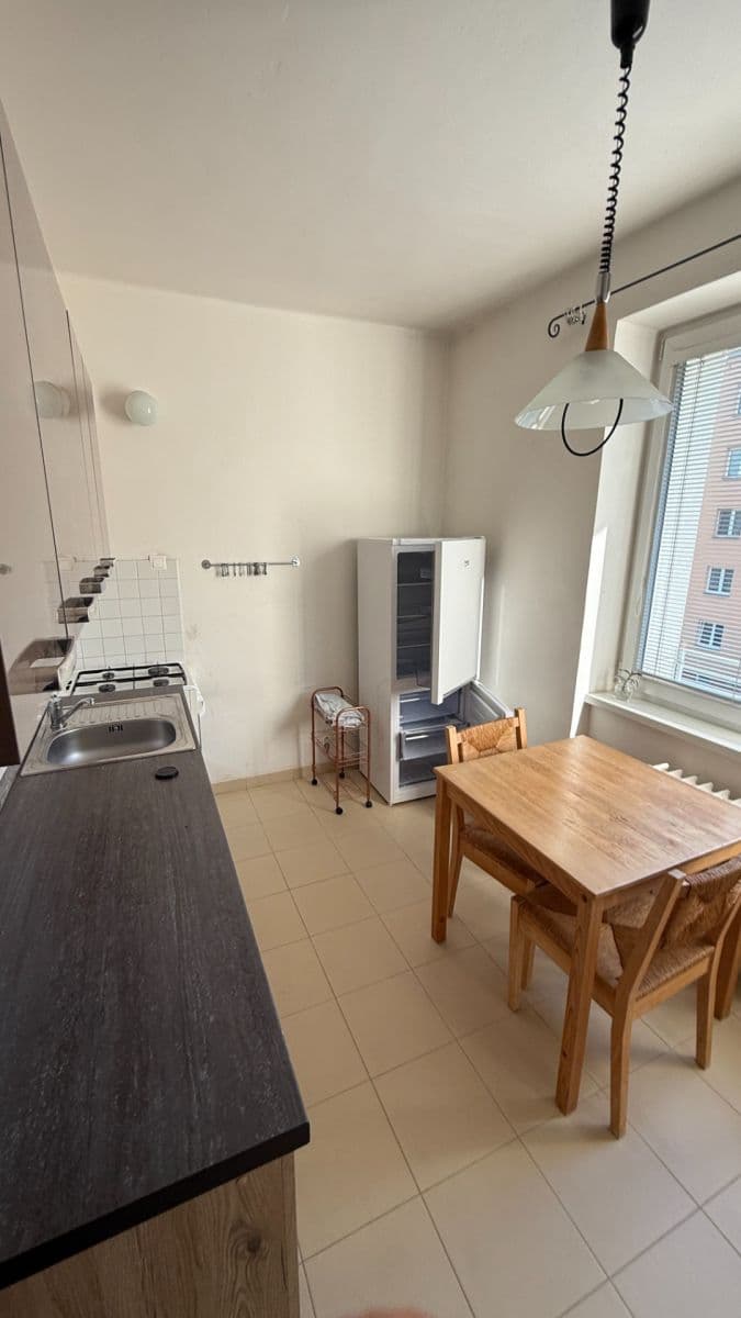 Pronájem bytu 1+1 36 m², Na Vrcholu, Praha, Praha Pronájem bytu 1+1 36 m², Na Vrcholu, Praha, Praha