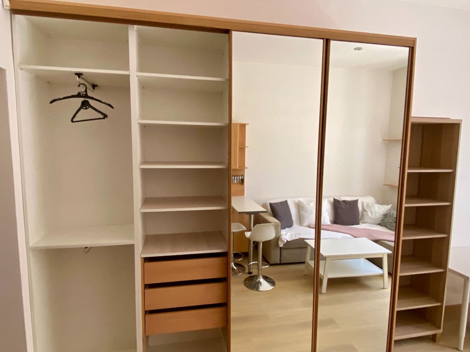 Pronájem bytu 2+kk 40 m², Na Krutci, Praha, Praha Pronájem bytu 2+kk 40 m², Na Krutci, Praha, Praha