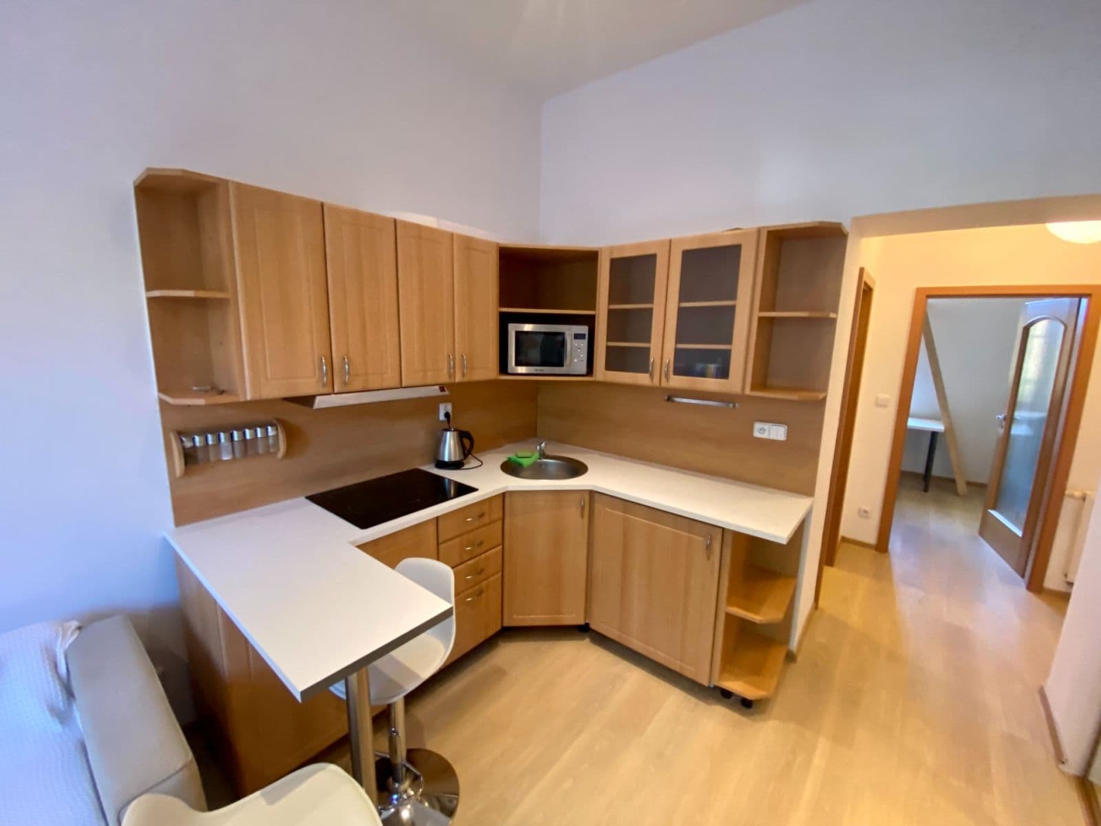 Pronájem bytu 2+kk 40 m², Na Krutci, Praha, Praha Pronájem bytu 2+kk 40 m², Na Krutci, Praha, Praha