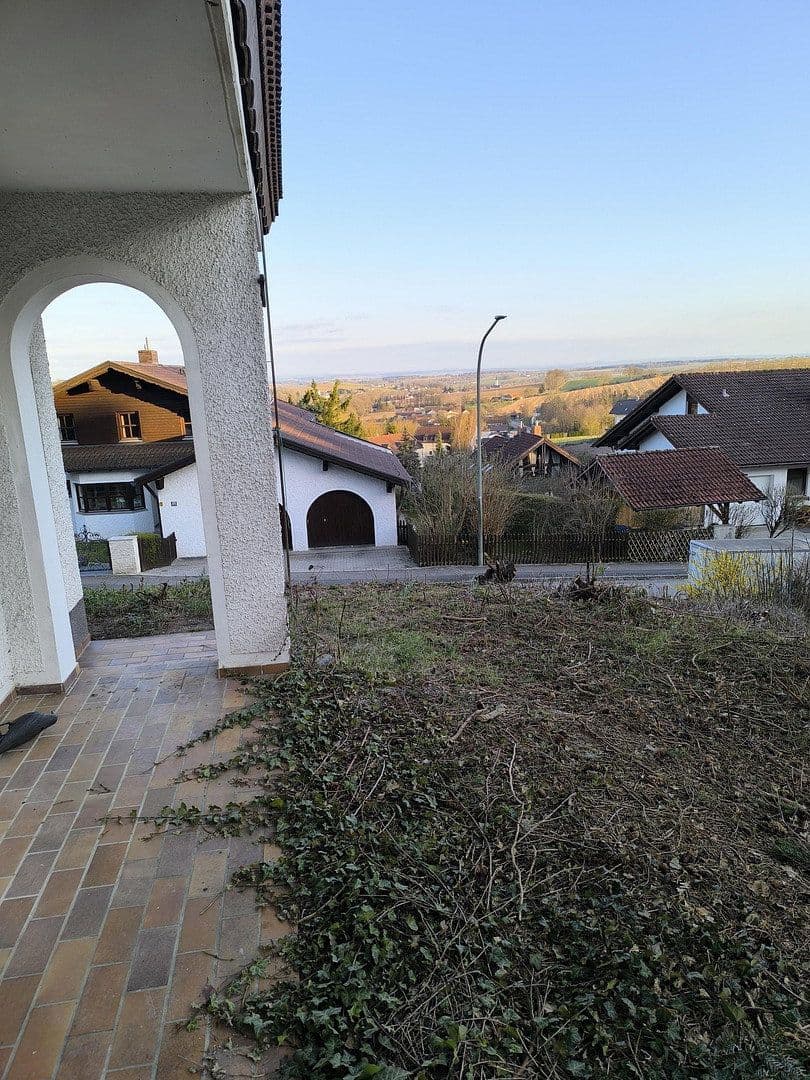 Prodej domu 169 m², pozemek 987 m², Prälat Mühldorferstr.12, Bad Griesbach i.Rottal, Bavorsko Prodej domu 169 m², pozemek 987 m², Prälat Mühldorferstr.12, Bad Griesbach i.Rottal, Bavorsko