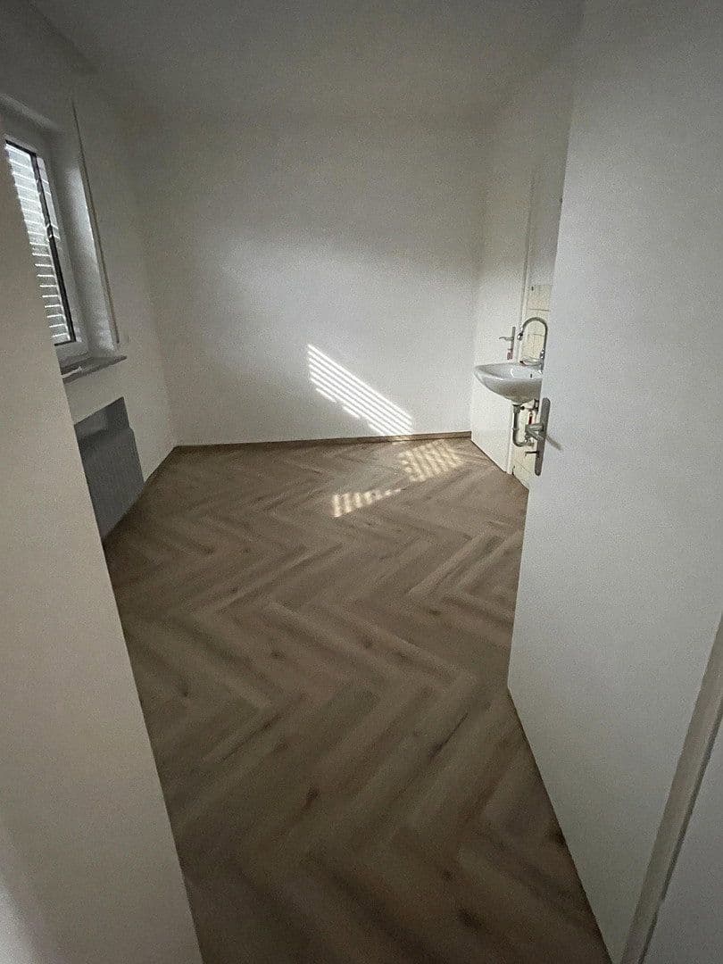 Pronájem bytu 5+1 107 m², Nagold, Bádensko-Württembersko Pronájem bytu 5+1 107 m², Nagold, Bádensko-Württembersko