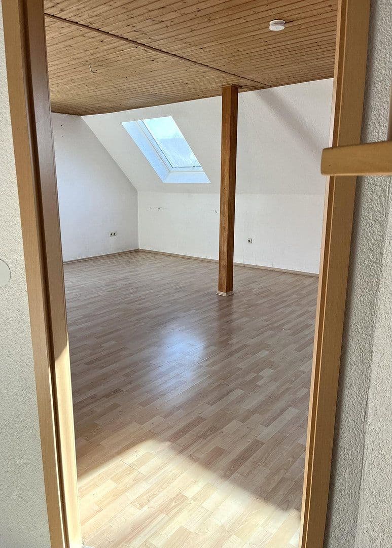 Prodej domu 204 m², pozemek 542 m², Mickhausen, Bavorsko Prodej domu 204 m², pozemek 542 m², Mickhausen, Bavorsko