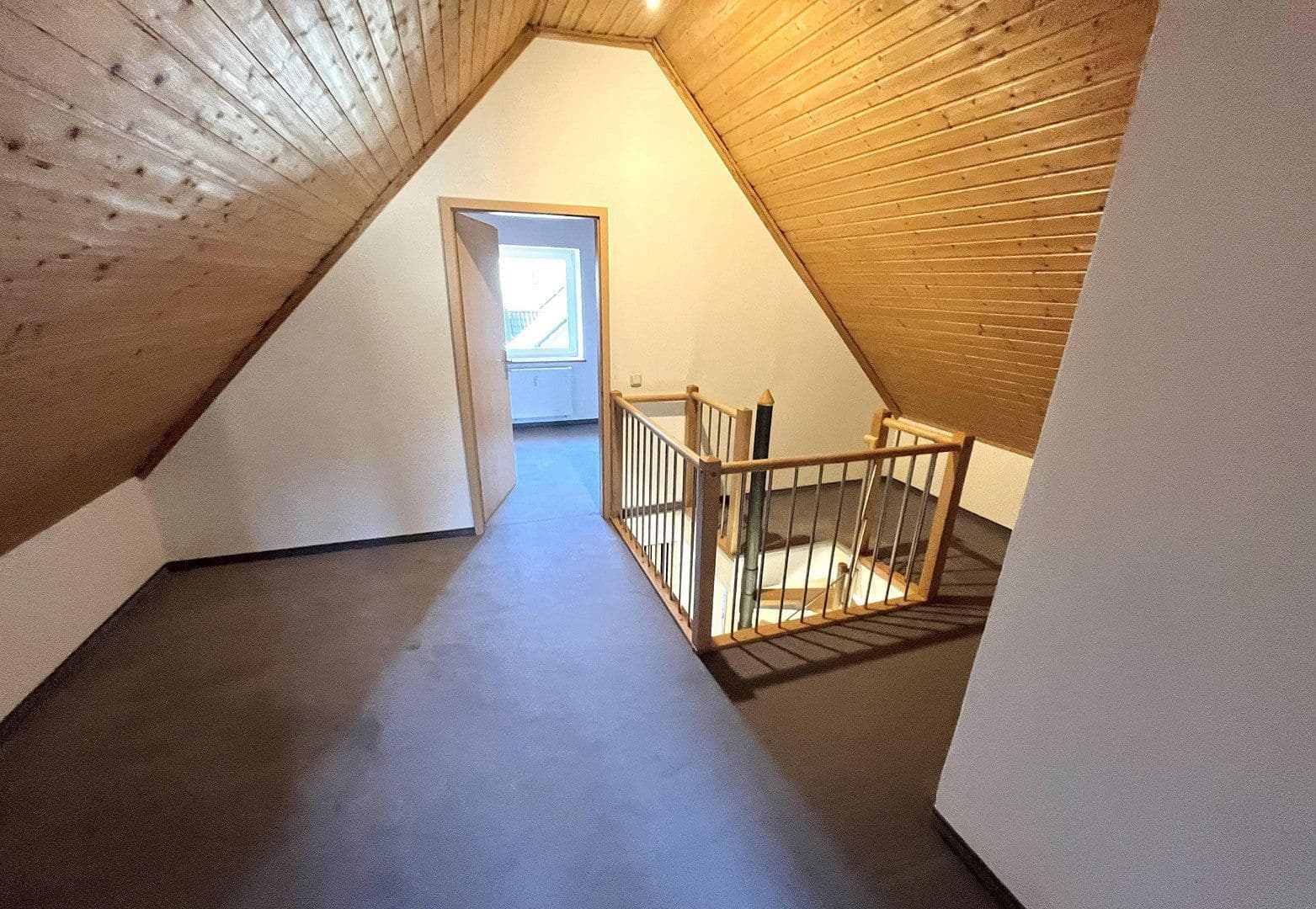 Prodej domu 204 m², pozemek 542 m², Mickhausen, Bavorsko Prodej domu 204 m², pozemek 542 m², Mickhausen, Bavorsko