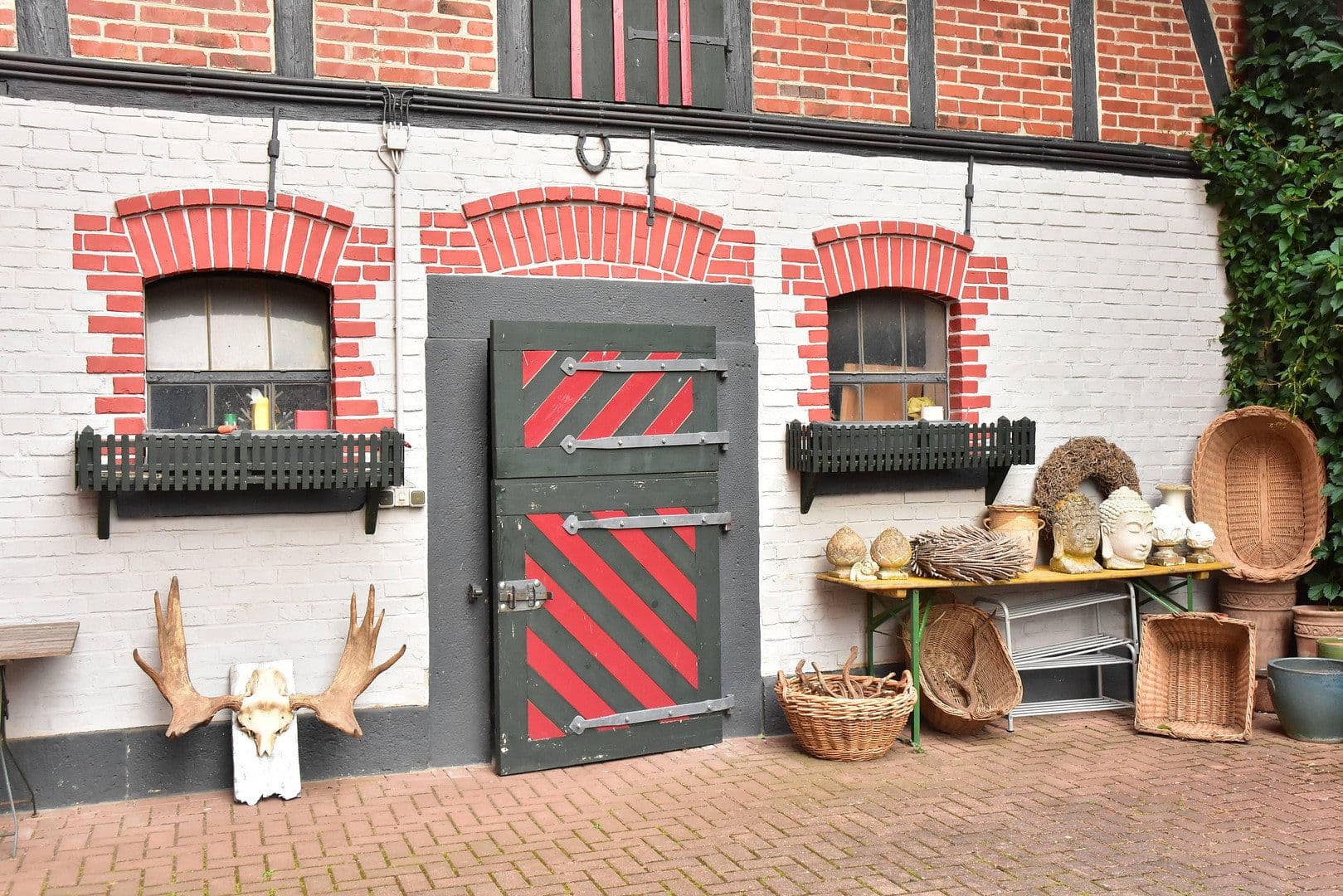 Prodej domu 258 m², pozemek 19.400 m², Haunetal, Hessen Prodej domu 258 m², pozemek 19.400 m², Haunetal, Hessen