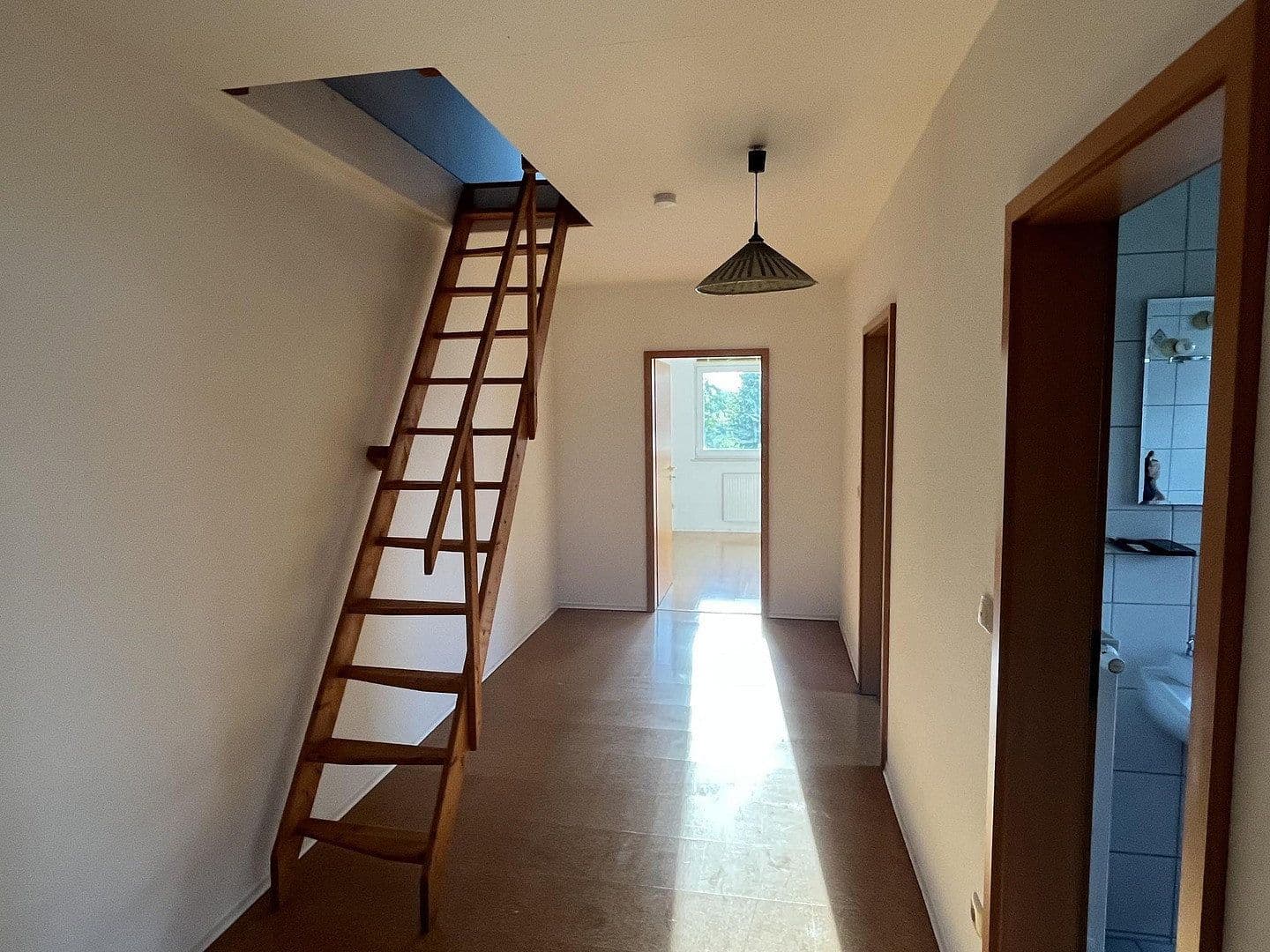 Prodej domu 114 m², pozemek 212 m², Dittelbrunn, Bavorsko Prodej domu 114 m², pozemek 212 m², Dittelbrunn, Bavorsko