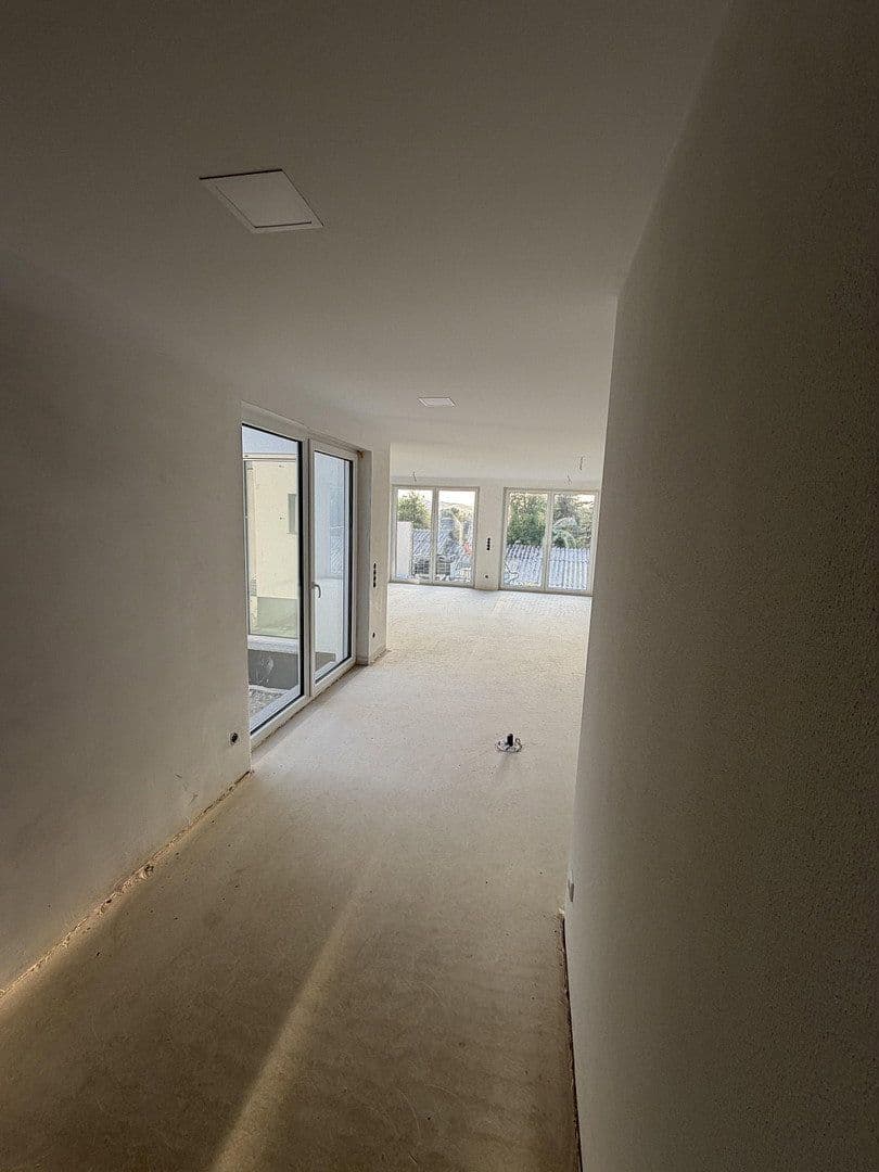 Pronájem bytu 3+1 95 m², Zülpich, Severní Porýní-Vestfálsko Pronájem bytu 3+1 95 m², Zülpich, Severní Porýní-Vestfálsko