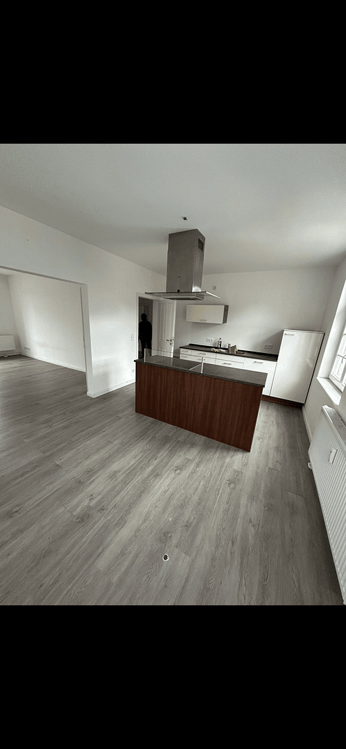 Pronájem bytu 4+1 98 m², Goetheplatz 3, Schönberg, Mecklenburg-Vorpommern Pronájem bytu 4+1 98 m², Goetheplatz 3, Schönberg, Mecklenburg-Vorpommern