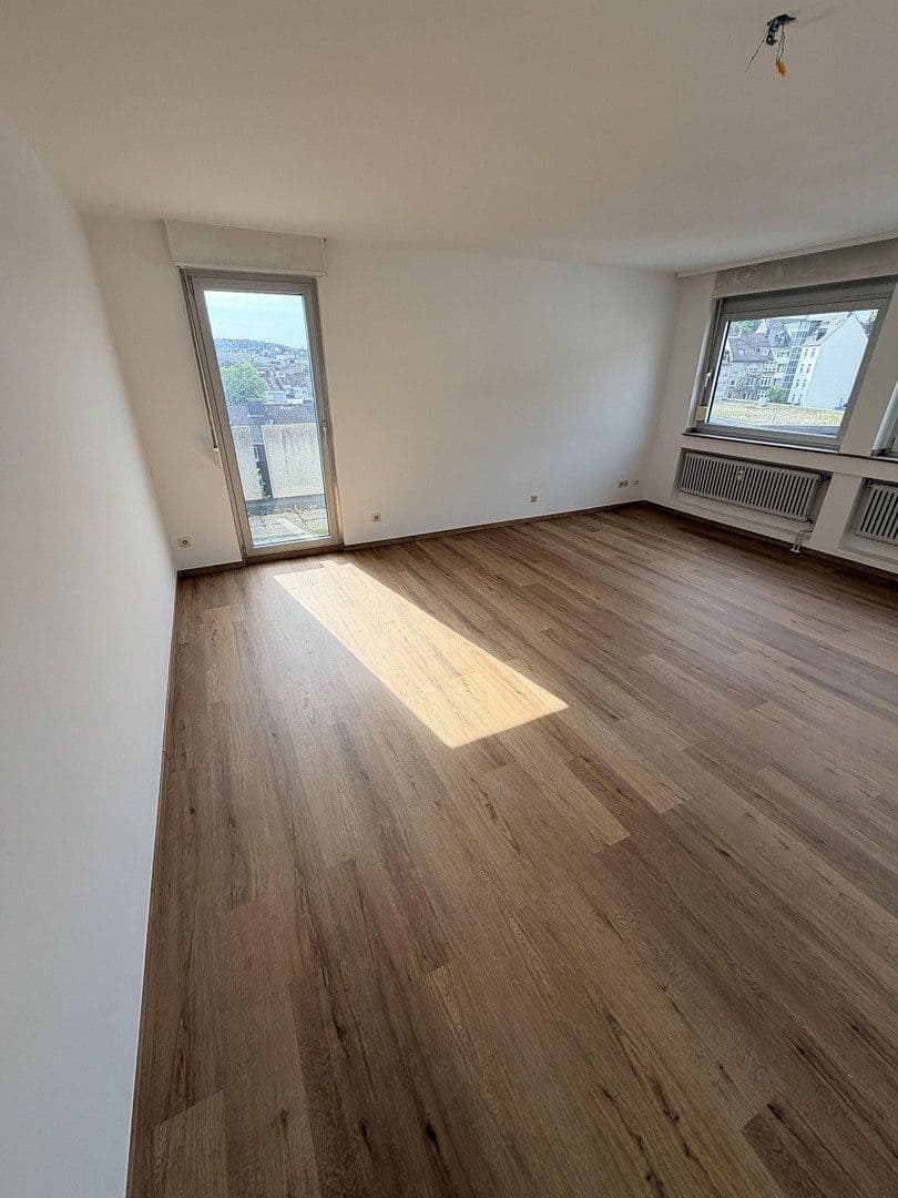 Pronájem bytu 2+1 80 m², Hofkamp 140, Wuppertal, Severní Porýní-Vestfálsko Pronájem bytu 2+1 80 m², Hofkamp 140, Wuppertal, Severní Porýní-Vestfálsko