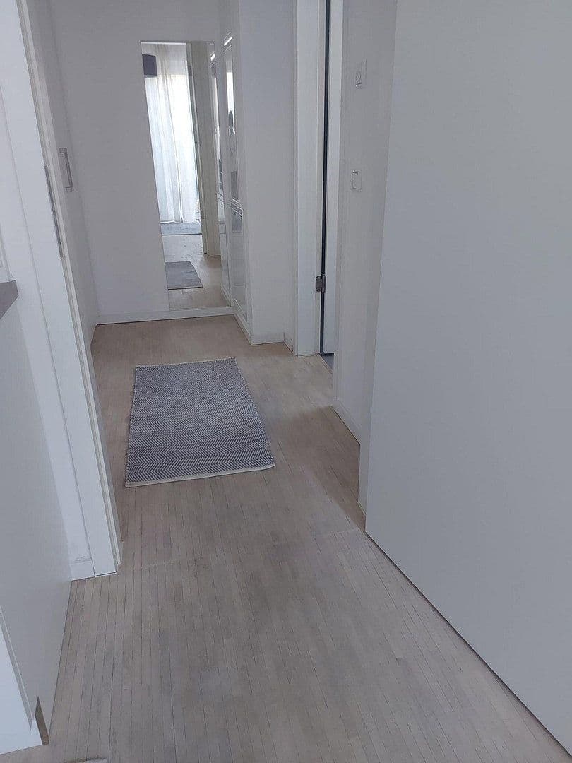 Pronájem bytu 1+kk 31 m², Dammstr. 2, Unterföhring, Bavorsko Pronájem bytu 1+kk 31 m², Dammstr. 2, Unterföhring, Bavorsko