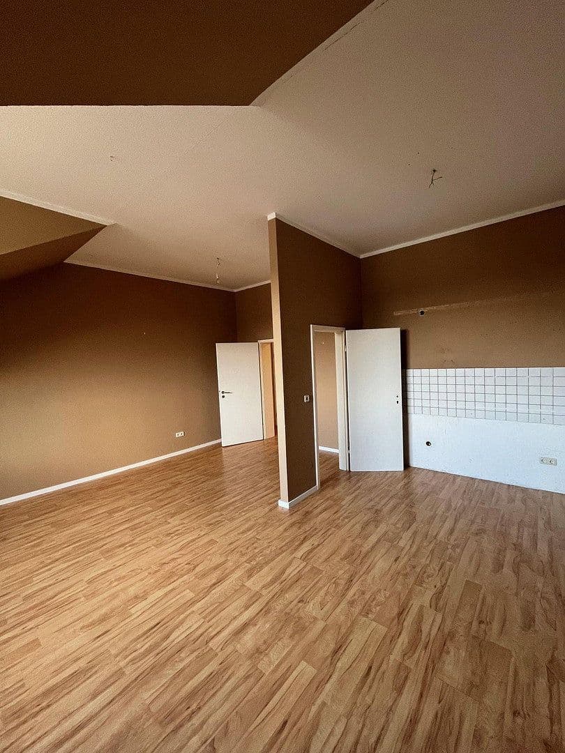Pronájem bytu 3+1 74 m², Pumpe 45-49, Eschweiler, Severní Porýní-Vestfálsko Pronájem bytu 3+1 74 m², Pumpe 45-49, Eschweiler, Severní Porýní-Vestfálsko