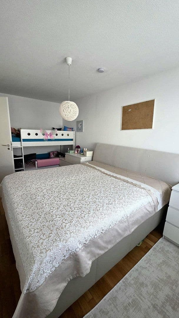 Prodej bytu 4+1 93 m², Haar, Bavorsko Prodej bytu 4+1 93 m², Haar, Bavorsko