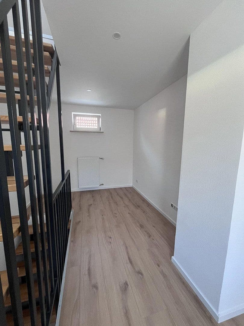 Pronájem domu 116 m², pozemek 300 m², Harthausen, Porýní-Falc Pronájem domu 116 m², pozemek 300 m², Harthausen, Porýní-Falc
