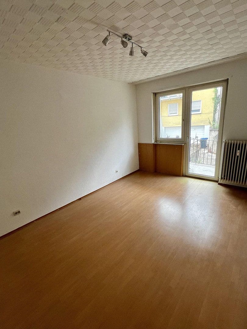 Pronájem bytu 3+1 63 m², Burbacher Markt 14, Saarbrücken, Země Sársko Pronájem bytu 3+1 63 m², Burbacher Markt 14, Saarbrücken, Země Sársko