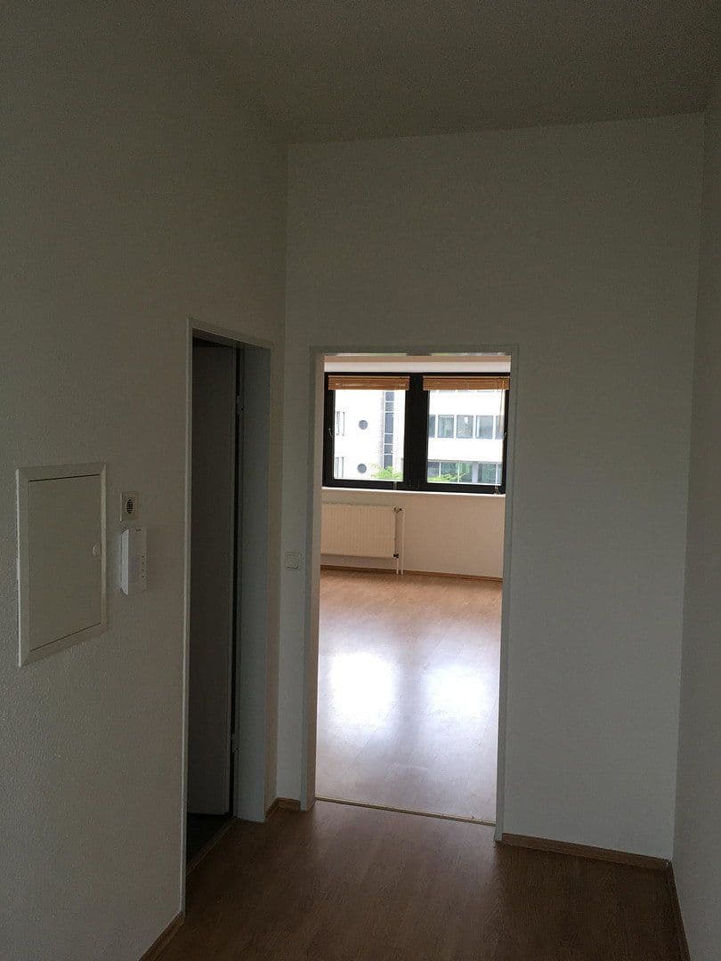 Pronájem bytu 1+1 45 m², Monschauer Str. 13, Düsseldorf, Severní Porýní-Vestfálsko Pronájem bytu 1+1 45 m², Monschauer Str. 13, Düsseldorf, Severní Porýní-Vestfálsko