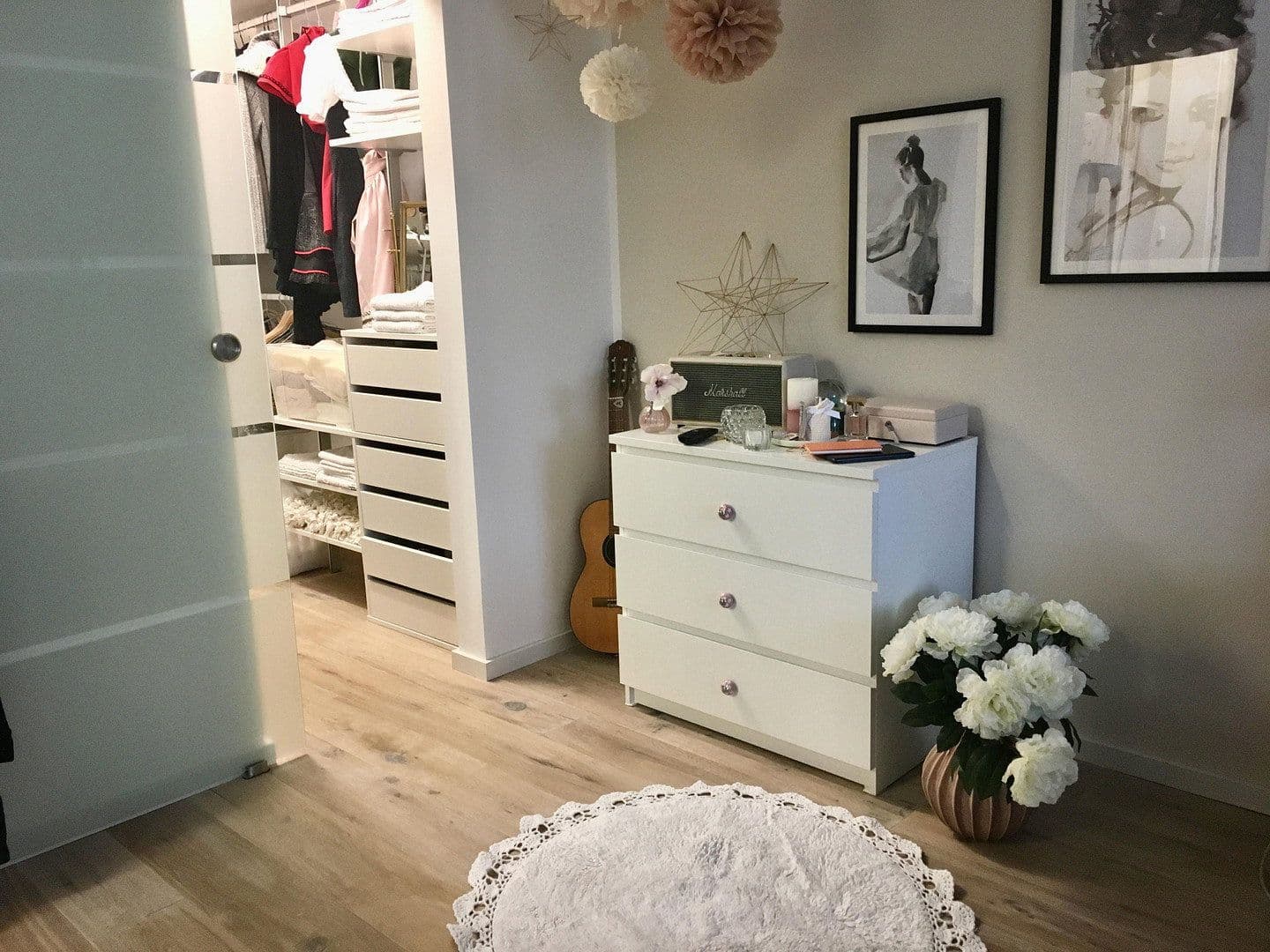 Pronájem domu 127 m², pozemek 450 m², Stadtbergen, Bavorsko Pronájem domu 127 m², pozemek 450 m², Stadtbergen, Bavorsko
