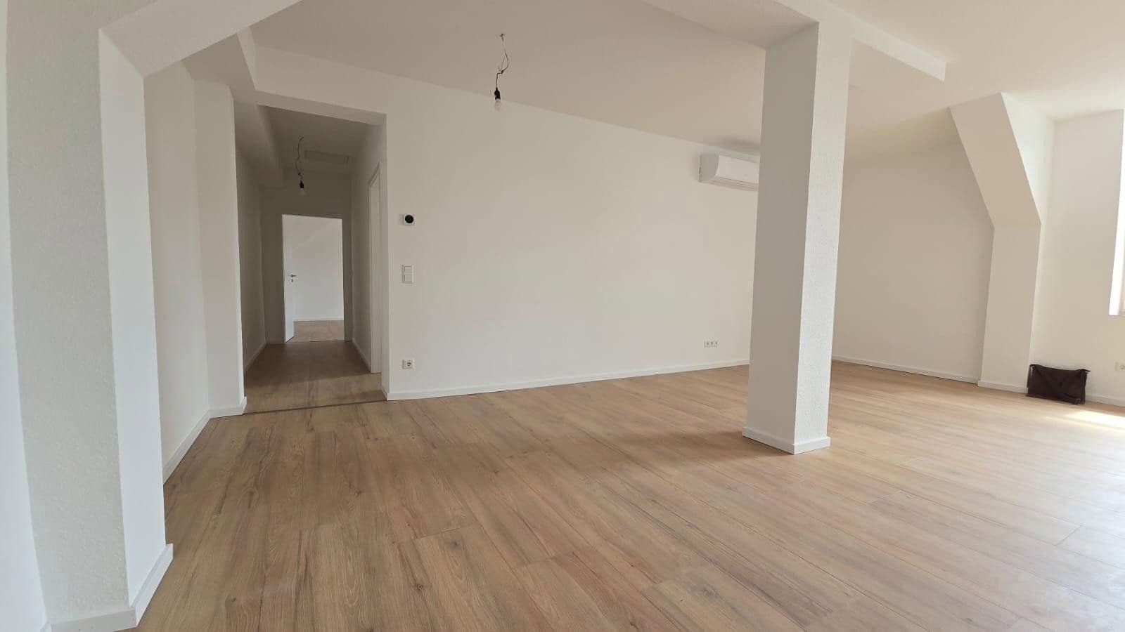 Pronájem bytu 2+1 70 m², Dillenburg, Hessen Pronájem bytu 2+1 70 m², Dillenburg, Hessen