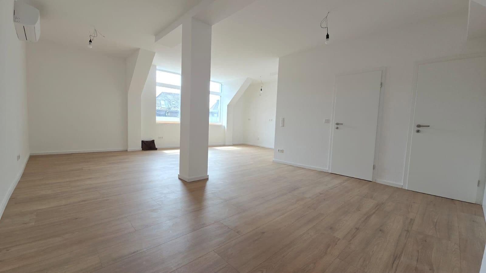 Pronájem bytu 2+1 70 m², Dillenburg, Hessen Pronájem bytu 2+1 70 m², Dillenburg, Hessen