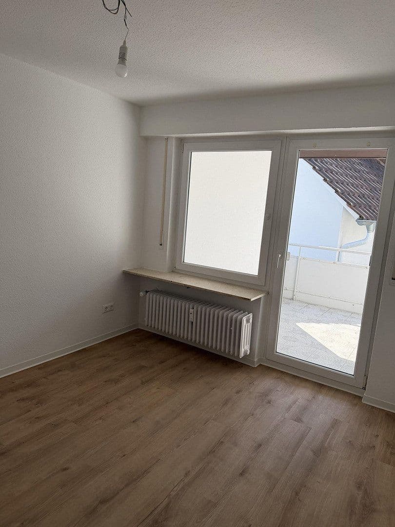 Prodej bytu 3+1 80 m², Mühlhausen im Täle, Bádensko-Württembersko Prodej bytu 3+1 80 m², Mühlhausen im Täle, Bádensko-Württembersko