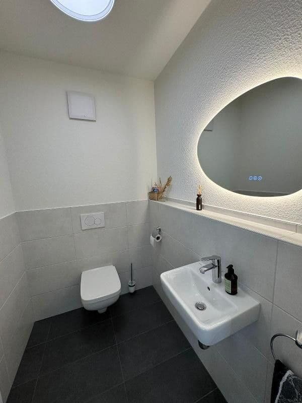 Pronájem bytu 4+kk 141 m², Julius-Seiler-Strasse 1b, Schwanau, Bádensko-Württembersko Pronájem bytu 4+kk 141 m², Julius-Seiler-Strasse 1b, Schwanau, Bádensko-Württembersko