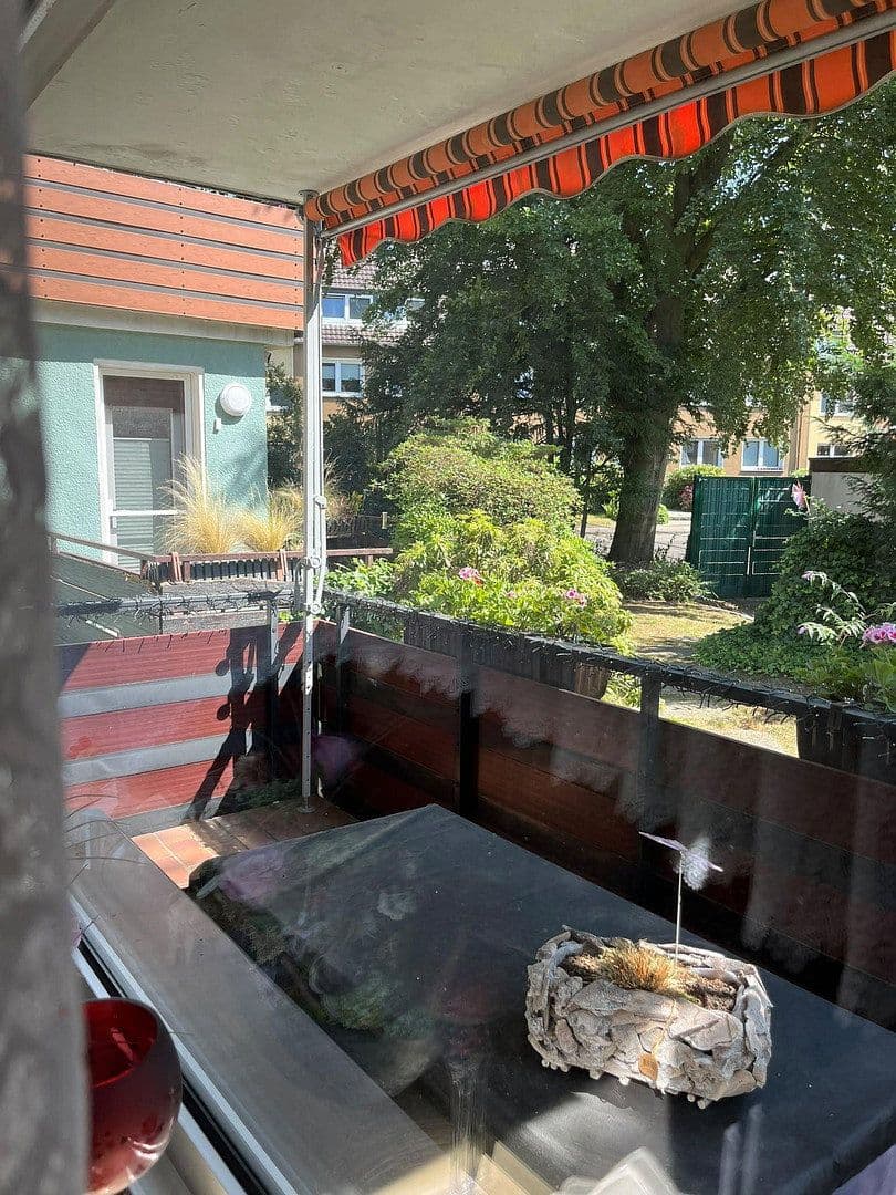 Pronájem bytu 2+kk 58 m², Schloßstr. 317, Essen, Severní Porýní-Vestfálsko Pronájem bytu 2+kk 58 m², Schloßstr. 317, Essen, Severní Porýní-Vestfálsko