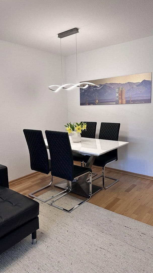 Pronájem bytu 3+1 73 m², München, Bavorsko Pronájem bytu 3+1 73 m², München, Bavorsko