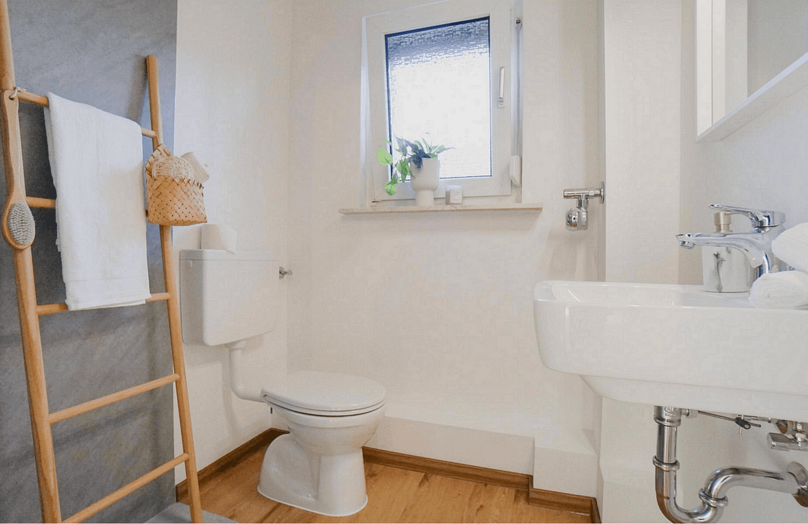 Pronájem bytu 3+1 67 m², Bremerhaven, Bremen Pronájem bytu 3+1 67 m², Bremerhaven, Bremen