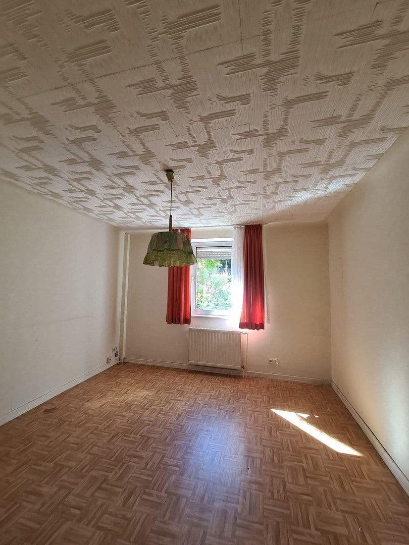 Prodej domu 132 m², pozemek 241 m², Moselschachtstraße 3, Neunkirchen, Země Sársko Prodej domu 132 m², pozemek 241 m², Moselschachtstraße 3, Neunkirchen, Země Sársko