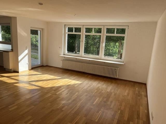 Pronájem bytu 3+1 102 m², Mörlenbach, Hessen Pronájem bytu 3+1 102 m², Mörlenbach, Hessen