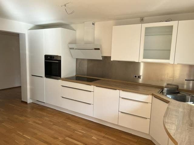 Pronájem bytu 3+1 102 m², Mörlenbach, Hessen Pronájem bytu 3+1 102 m², Mörlenbach, Hessen