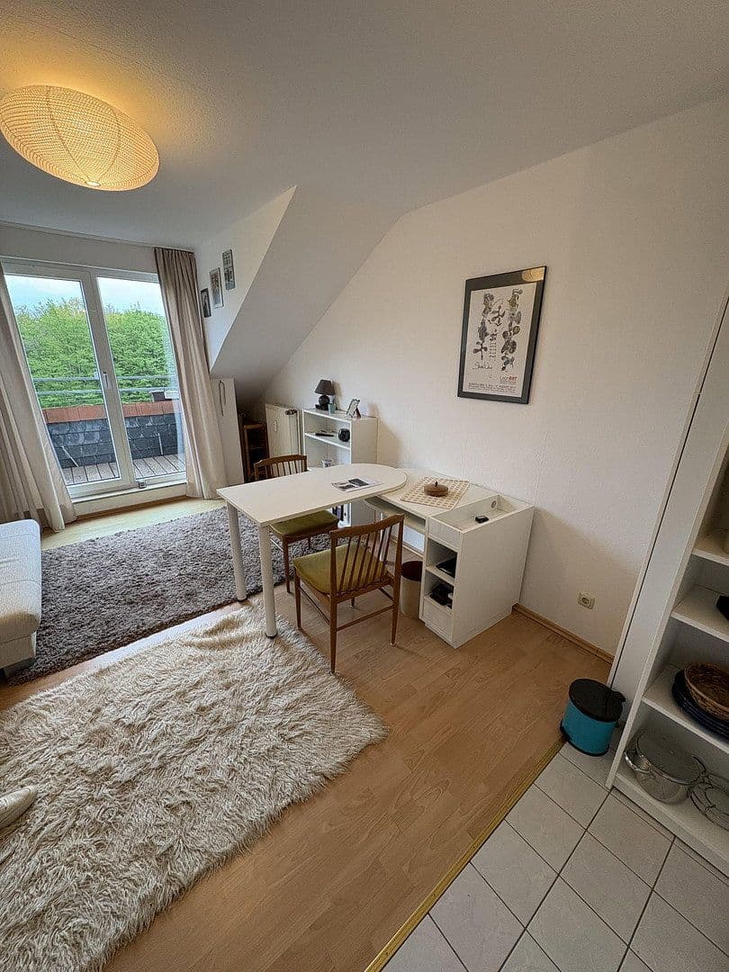 Pronájem bytu 1+1 26 m², Essen, Severní Porýní-Vestfálsko Pronájem bytu 1+1 26 m², Essen, Severní Porýní-Vestfálsko