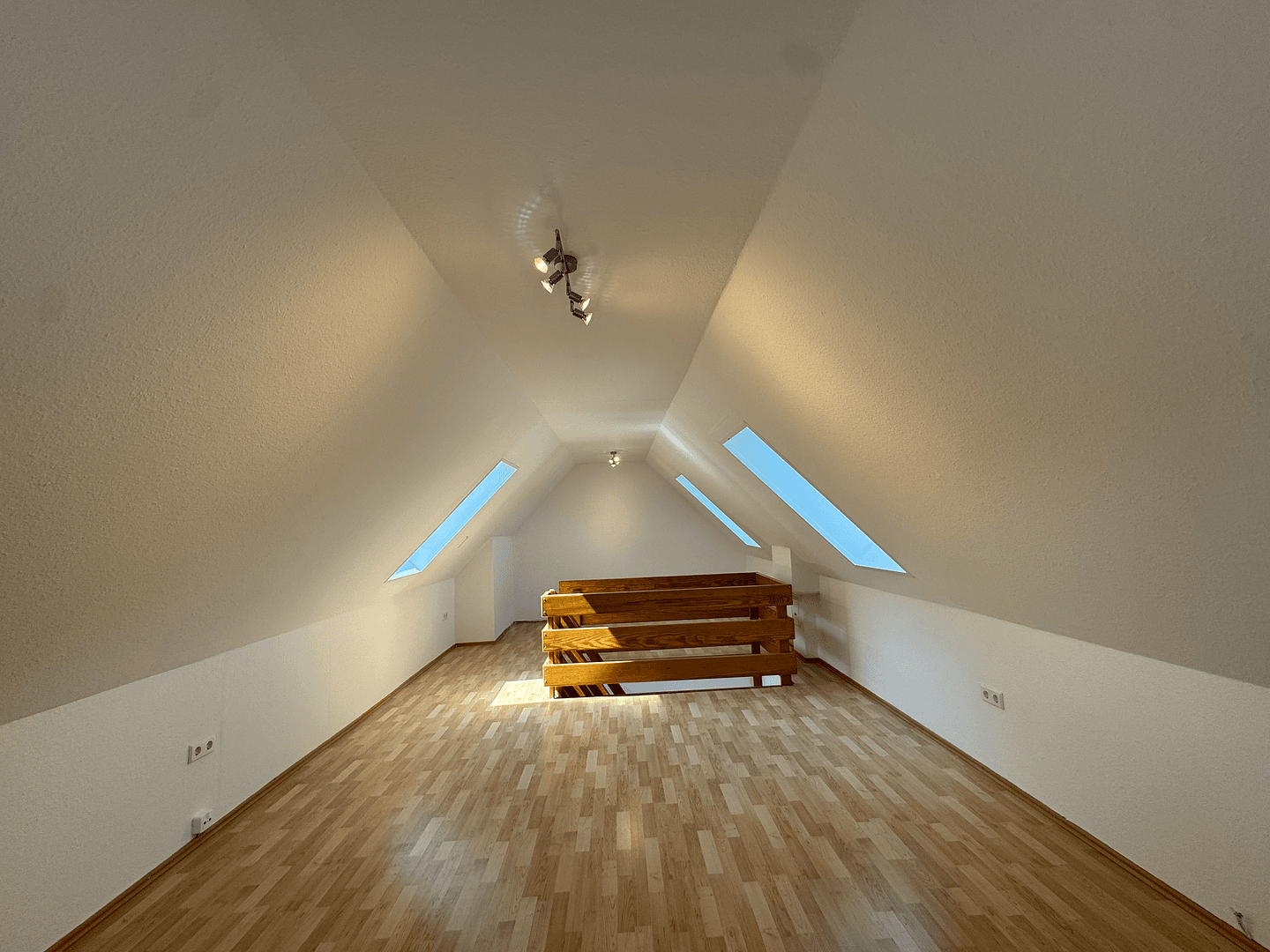 Pronájem bytu 2+kk 83 m², Alte Straße 14, Elsfleth, Dolní Sasko Pronájem bytu 2+kk 83 m², Alte Straße 14, Elsfleth, Dolní Sasko