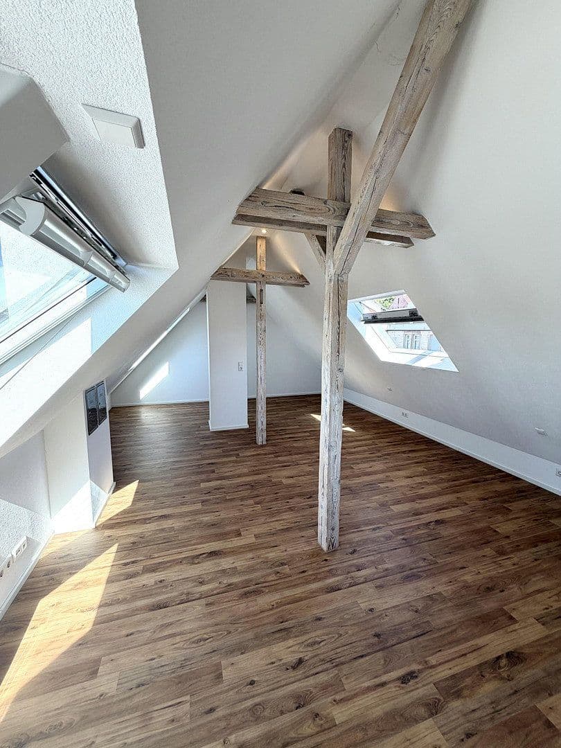 Prodej bytu 3+1 83 m², Stuttgart, Bádensko-Württembersko Prodej bytu 3+1 83 m², Stuttgart, Bádensko-Württembersko