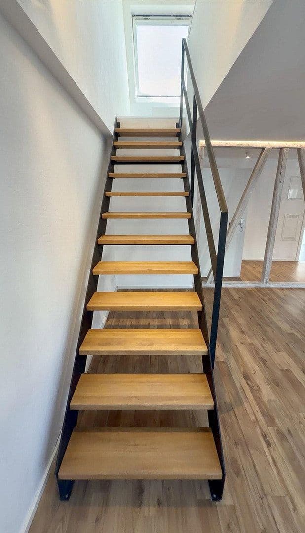 Prodej bytu 3+1 83 m², Stuttgart, Bádensko-Württembersko Prodej bytu 3+1 83 m², Stuttgart, Bádensko-Württembersko