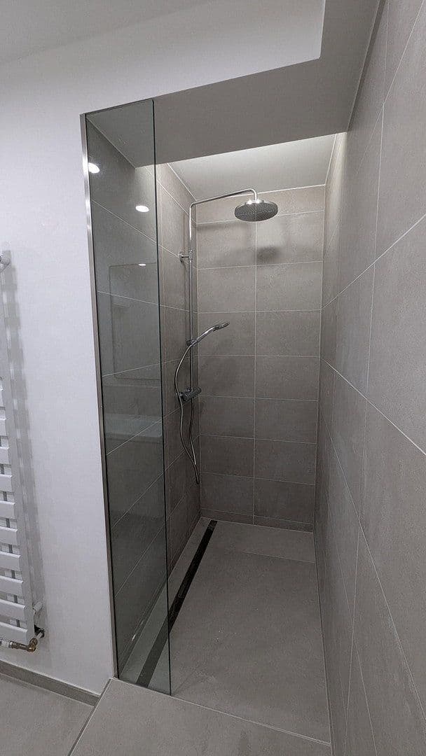 Prodej bytu 3+kk 106 m², Düsseldorf, Severní Porýní-Vestfálsko Prodej bytu 3+kk 106 m², Düsseldorf, Severní Porýní-Vestfálsko