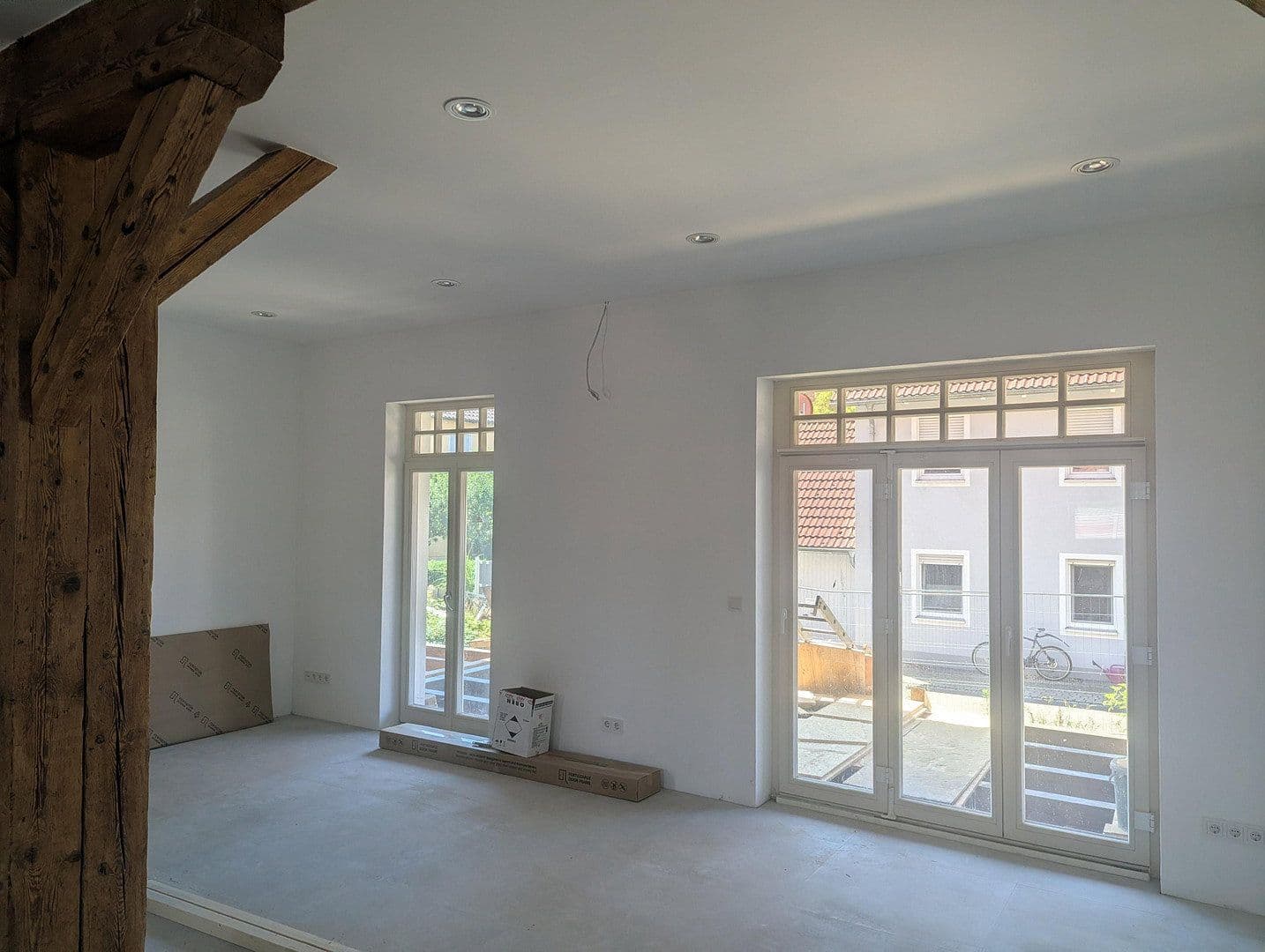 Pronájem domu 175 m², pozemek 225 m², Bahnhofstrasse 19, Obertraubling, Bavorsko Pronájem domu 175 m², pozemek 225 m², Bahnhofstrasse 19, Obertraubling, Bavorsko