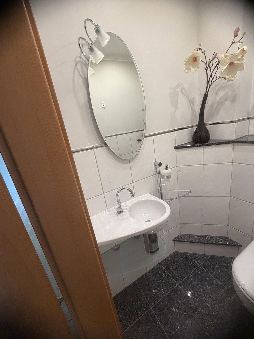 Prodej bytu 4+1 98 m², Am Braken 14, Wülfrath, Severní Porýní-Vestfálsko Prodej bytu 4+1 98 m², Am Braken 14, Wülfrath, Severní Porýní-Vestfálsko