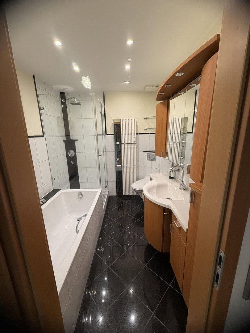 Prodej bytu 4+1 98 m², Am Braken 14, Wülfrath, Severní Porýní-Vestfálsko Prodej bytu 4+1 98 m², Am Braken 14, Wülfrath, Severní Porýní-Vestfálsko