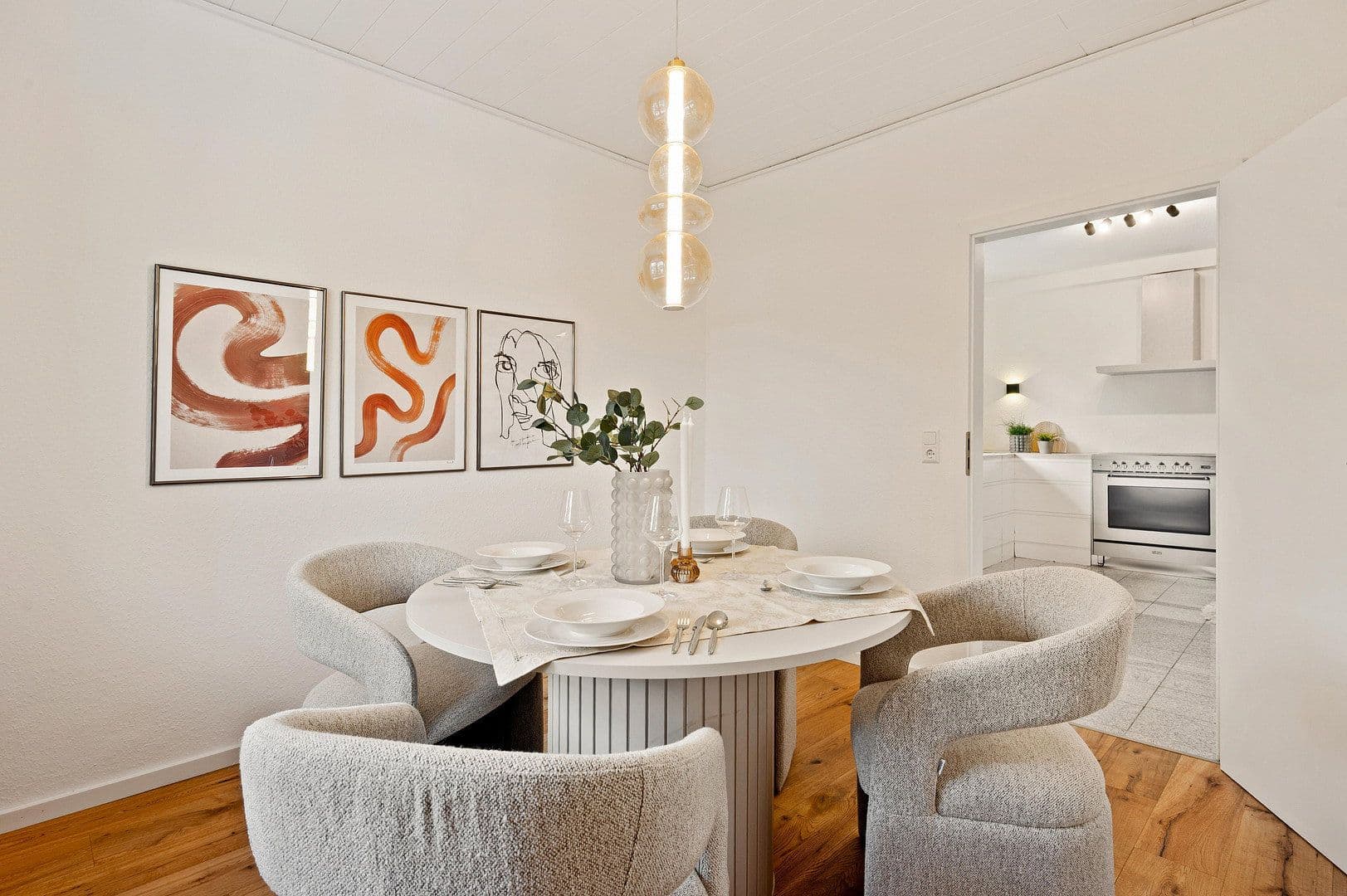 Prodej bytu 4+1 159 m², Bensheimerstraße 1-3, Lorsch, Hessen Prodej bytu 4+1 159 m², Bensheimerstraße 1-3, Lorsch, Hessen