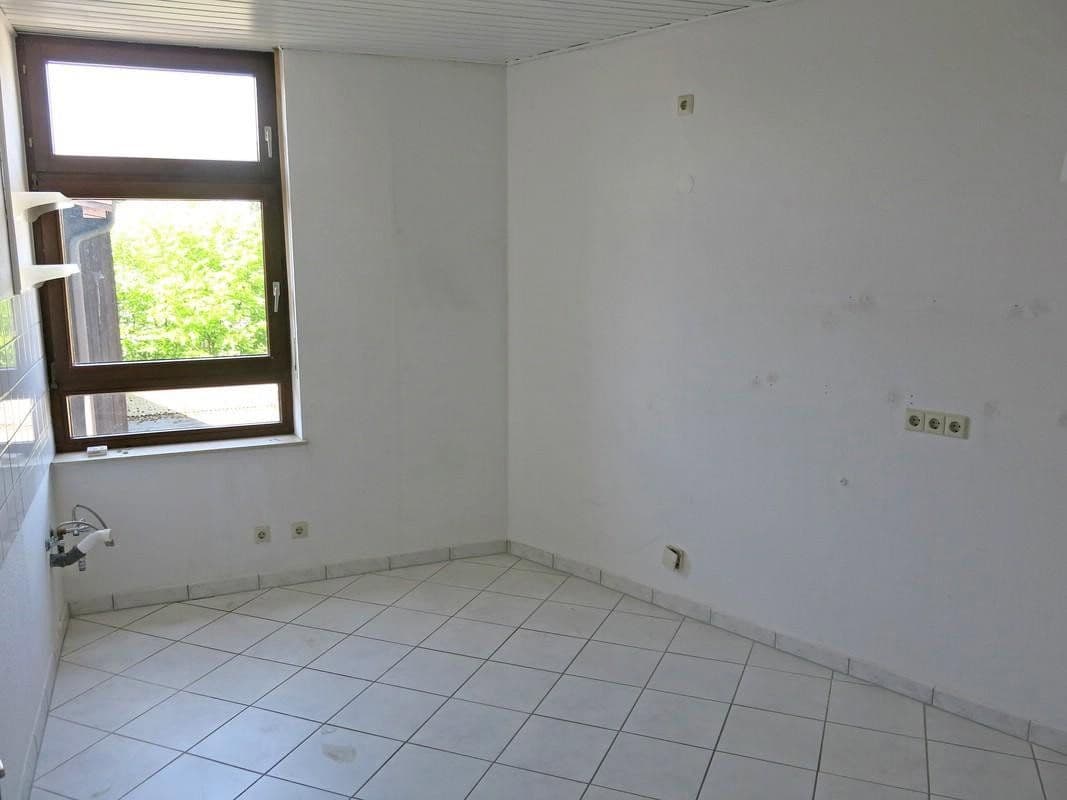 Pronájem bytu 2+1 58 m², Litzenhardtstr. 108, Karlsruhe, Bádensko-Württembersko Pronájem bytu 2+1 58 m², Litzenhardtstr. 108, Karlsruhe, Bádensko-Württembersko