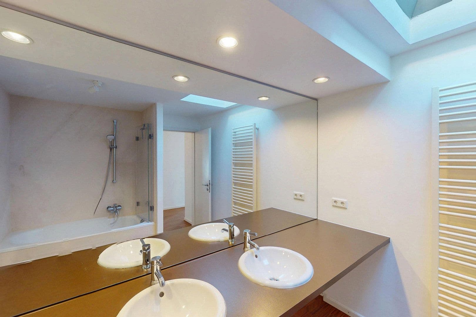 Prodej bytu 3+1 109 m², Hardenstraße 16, München, Bavorsko Prodej bytu 3+1 109 m², Hardenstraße 16, München, Bavorsko