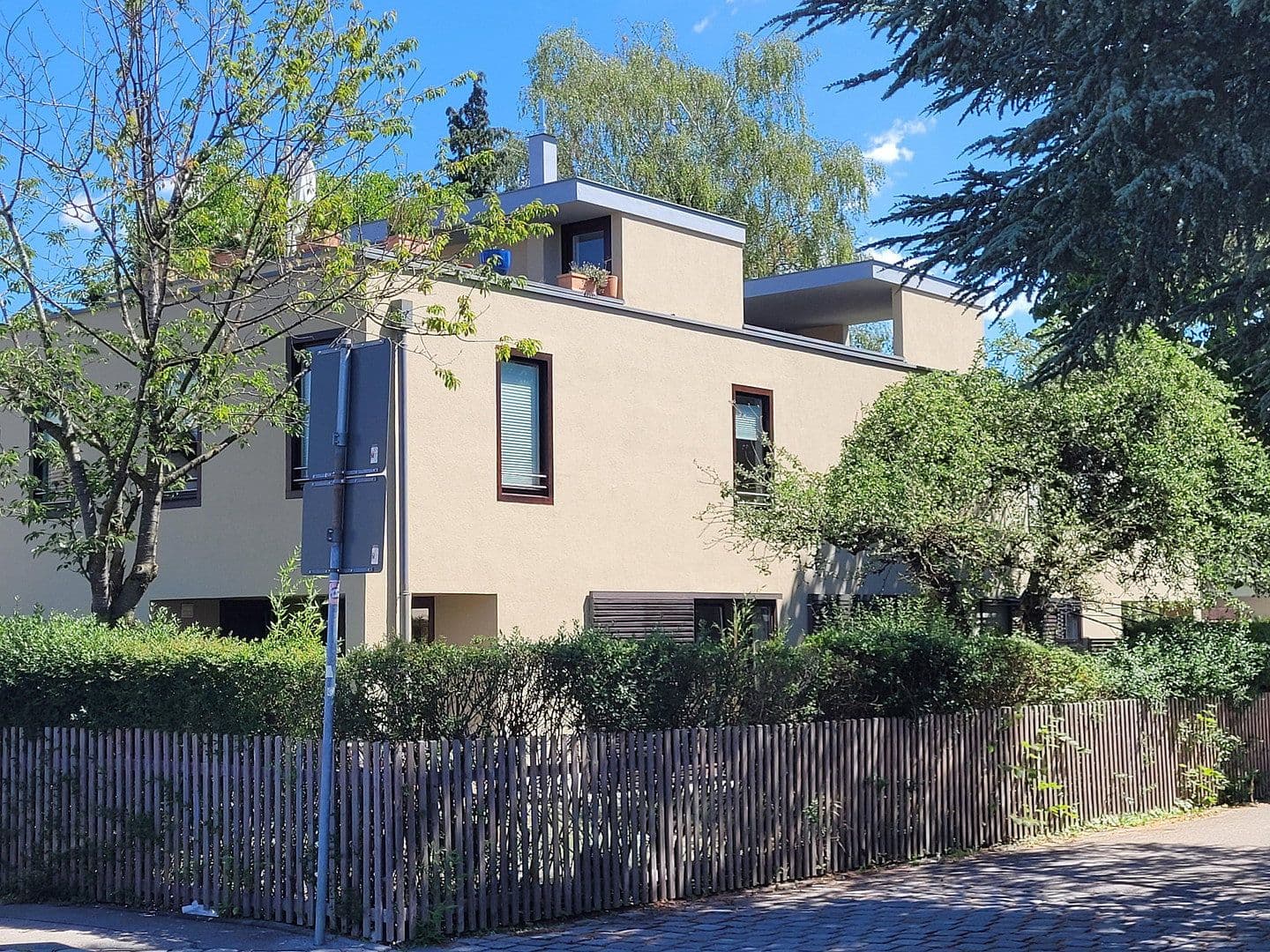 Prodej bytu 3+1 109 m², Hardenstraße 16, München, Bavorsko Prodej bytu 3+1 109 m², Hardenstraße 16, München, Bavorsko