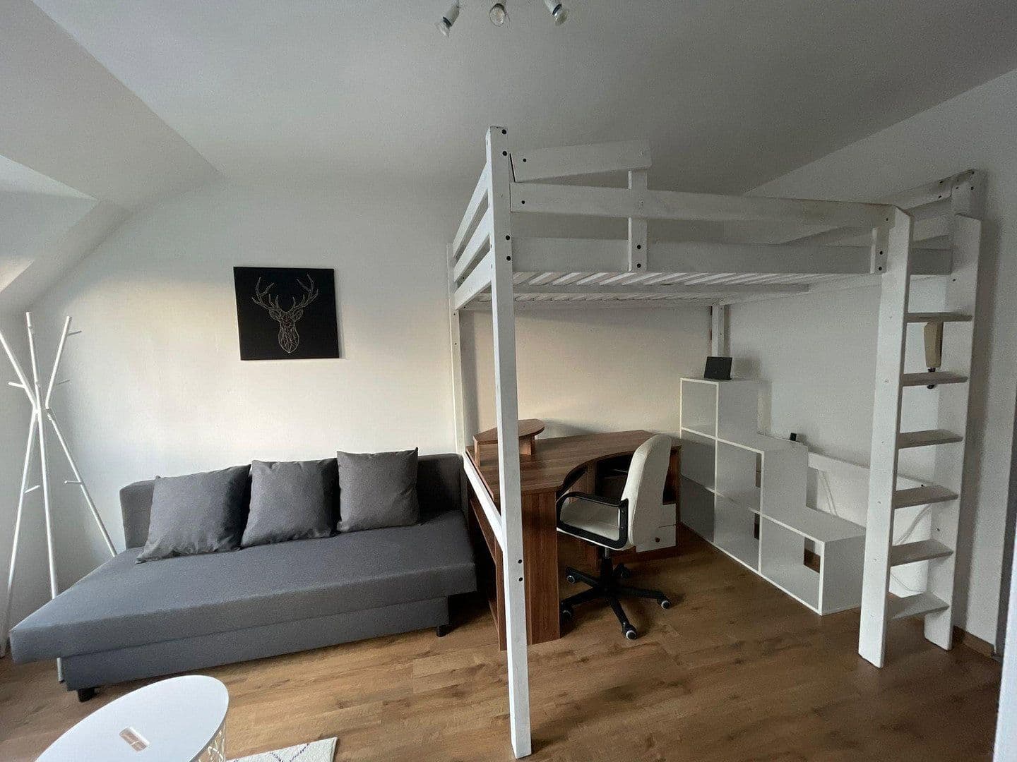 Pronájem bytu 1+1 20 m², Bismarckstr. 4, Kaiserslautern, Porýní-Falc Pronájem bytu 1+1 20 m², Bismarckstr. 4, Kaiserslautern, Porýní-Falc