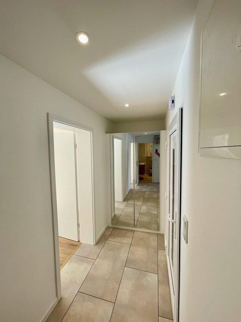 Pronájem bytu 2+1 60 m², St.-Franziskus-Str. 9, Kaiserslautern, Porýní-Falc Pronájem bytu 2+1 60 m², St.-Franziskus-Str. 9, Kaiserslautern, Porýní-Falc