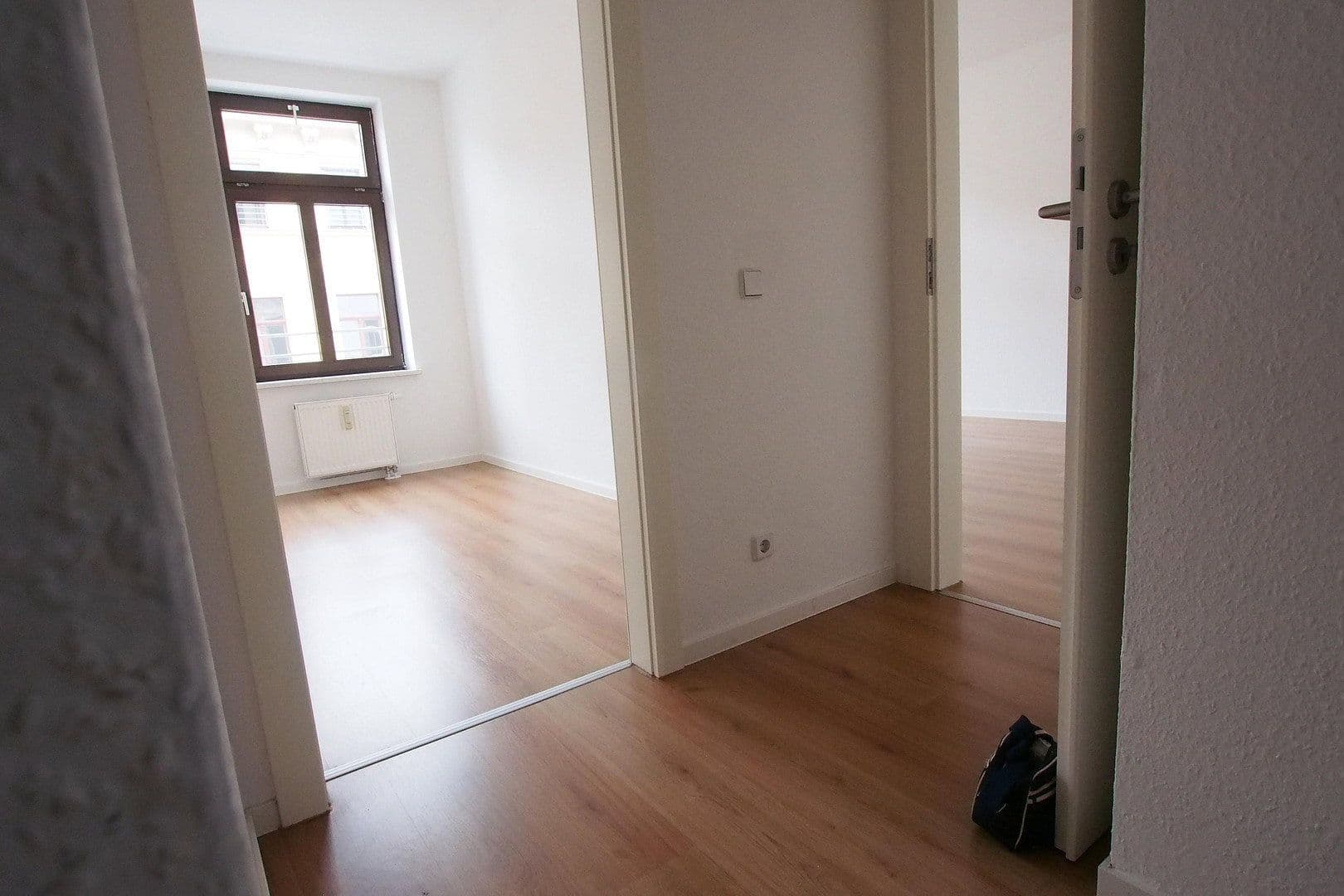 Pronájem bytu 3+1 83 m², Thomasiusstr. 40, Halle, Sasko-Anhaltsko Pronájem bytu 3+1 83 m², Thomasiusstr. 40, Halle, Sasko-Anhaltsko